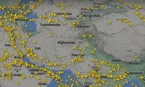 هواپیماهای عبوری از آسمان افغانستان؛ حکومت طالبان می‌گوید بیش از ۲۰۰ پرواز در هر شبانه‌روز ده‌ها هزار دلار درآمد دارد