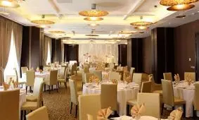 عتبات لاکچری این بار با کاروان های رسمی!/ ویدئو