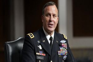 رئیس فرماندهی مرکزی آمریکا: حملاتی را علیه سپاه انجام دادیم

