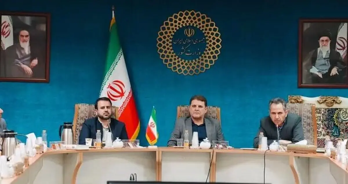 معاون سیاسی وزیر کشور: نگاه امنیتی درباره اقوام اشتباه است

