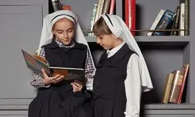 مروری بر فرم مدارس دخترانه ایران در دهه‌ های مختلف