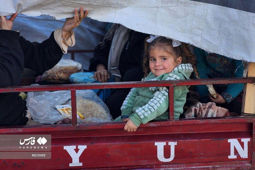 تصاویر: هزاران فلسطینی در انتظار بازگشت به خانه‌های خود در شمال غزه