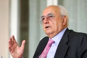 نباید چک سفید تخریب علیه ایران صادر کنیم/ اظهارات پزشکیان بیشتر جنبه دفاعی دارد تا تهدید