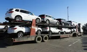  واژگونی تریلی حامل خودرو‌های وارداتی هایما در اتوبان آزادگان/ ویدئو