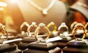 آیا می‌توان از زن برای فروش طلا بدون اجازه شوهر شکایت کرد؟