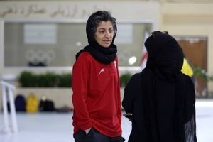  پول در ورزش هست ولی برای زنان نیست