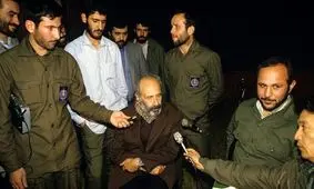 امام گفتند اعترافات دبیرکل حزب توده را شبِ روز کارگر در تلویزیون پخش کنند/ احضار و توقیف ناخدا بهرام افضلی، فرمانده نیروی دریایی ارتش