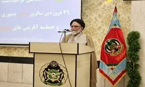 ما نباید داستان مذاکره را هیجانی کنیم و یا کشورمان را شرطی کنیم ، باید از خوش‌بینی‌ها و بدبینی‌های افراطی پرهیز کنیم