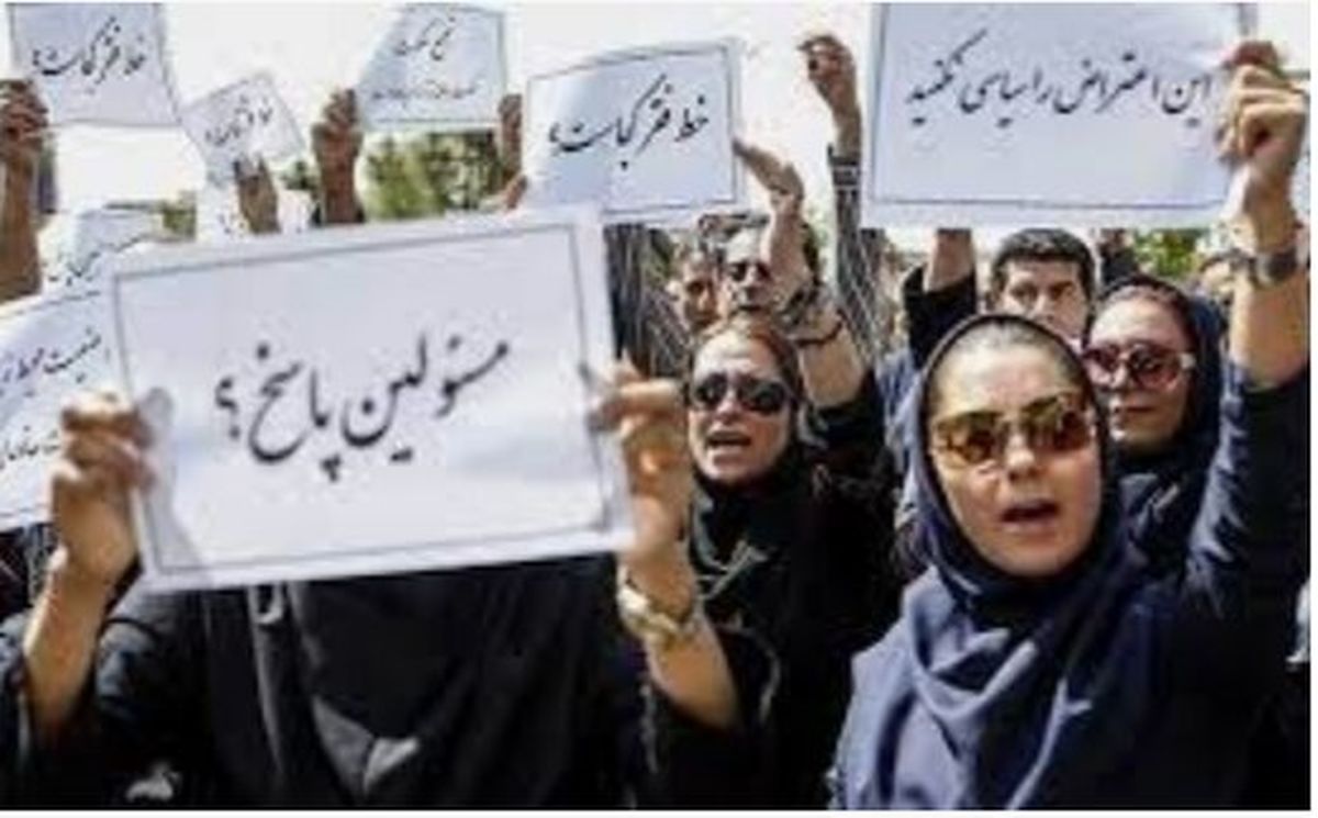 گرانی ها و مسائلی مثل حجاب و لغو کنسرت ها، مردم را رویاروی نظام قرار می دهد