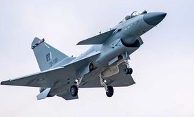تحلیل چینی درباره احتمال فروش جنگنده J-10 به تهران: مشکل ایران را حل نمی کند