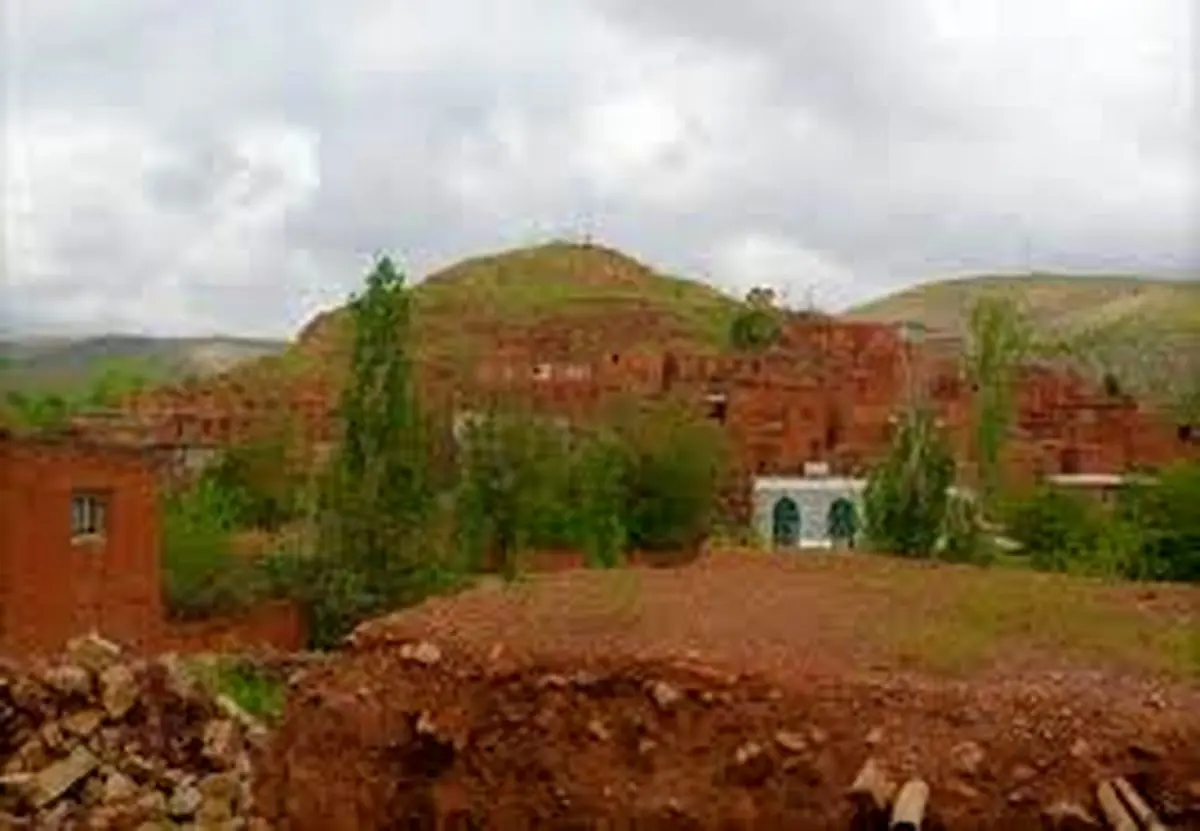 سفر در زمان؛ عکس دسته‌جمعی اهالی روستای «ده‌سرخ مشهد»؛ 130 سال قبل 