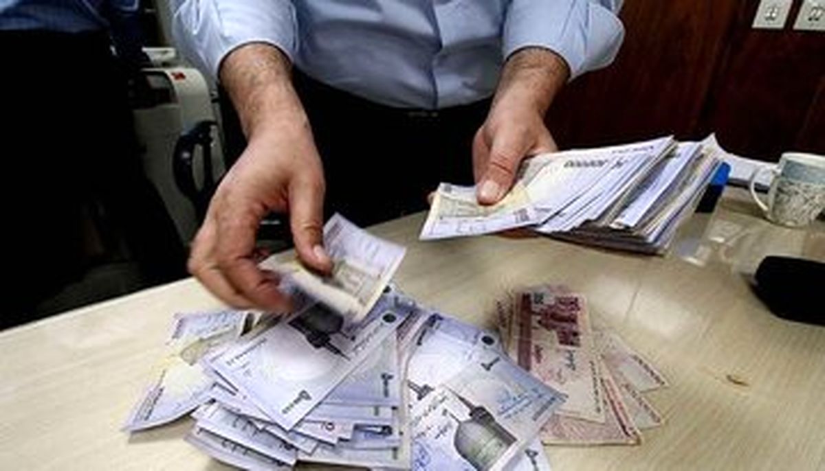 حداقل حقوق کارگران افرایش مییابد؟