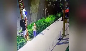 حادثه وحشتناک برای یک پسربچه/ ویدئو