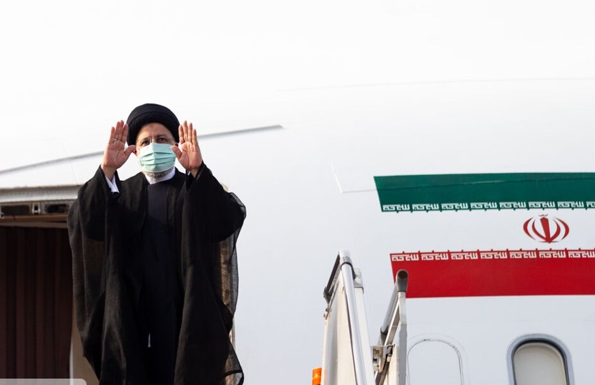 رئیسی هنگام ترک تهران به مقصد مسقط: سفر به عمان گامی برای توسعه روابط خوب با همسایگان است/ انتقام خون شهید خدایی حتمی است
