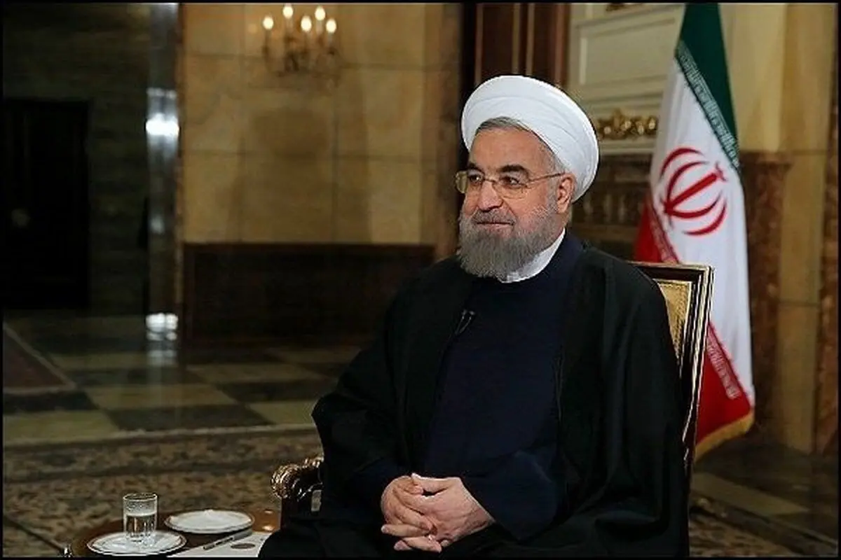 حسن روحانی: برخی از راه امام تفسیر نادرستی داشته اند؛ نباید بگذاریم آن تفسیر جا بیفتد/ باید در برابر تحریف بایستیم