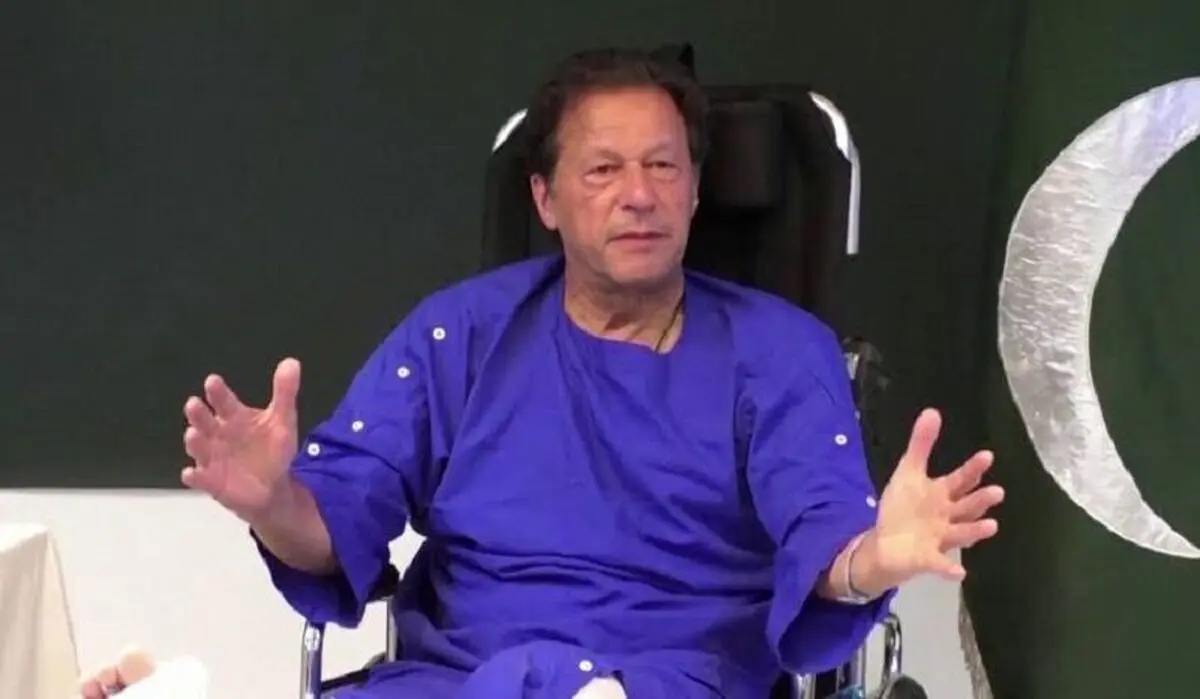 عمران خان از زندان به بیمارستان منتقل شد
