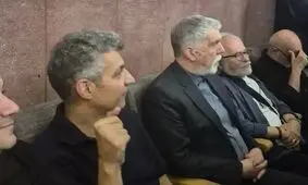 عادل فردوسی پور دست وزیر ارشاد را بوسید؟/ ویدئو