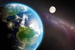 ماه در حال فرار کردن از زمین است