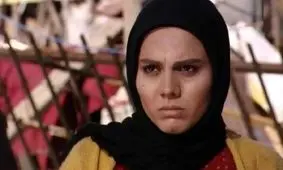 استایل خاص آزاده زارعی بازیگر سریال آوای باران در نوشهر