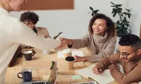 ۱۱ ویژگی آدم‌هایی که ذهن ما را می‌خوانند