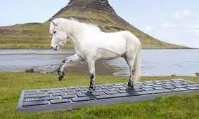 وقتی اسب‌ ها جواب ایمیل‌های رئیس و اداره را می‌دهند