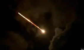 حمله اخیر به اسرائیل پیچیده‌تر و پیشرفته‌تر از دفعه قبل بود/ حمله اخیر با موشک‌های بالستیک فشار فزاینده‌ای بر سامانه دفاعی اسرائیل وارد کرد و موشک‌های بیشتری موفق به عبور از آن شدند/ ایران از موشک‌های بالستیک «خیبرشکن» و «فتاح-۱» با بردی حدود ۱۴۰۰ کیلومتر