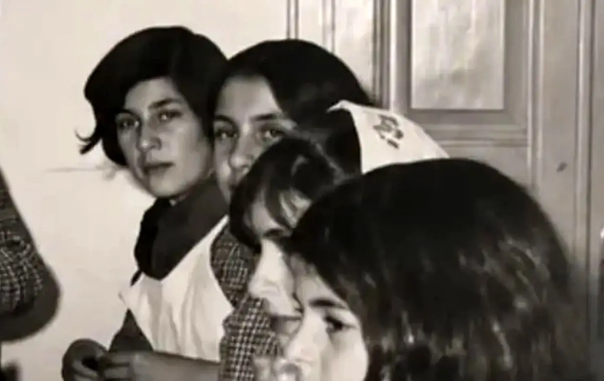 سفر در زمان؛ کلاس «خانه‌داری» برای دختران دانش‌آموز در خلخال؛ سال 43