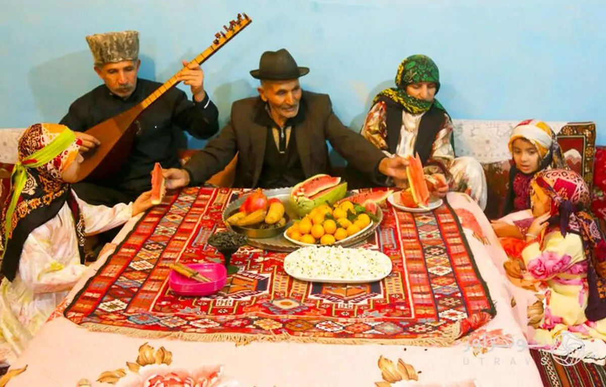 آداب و رسوم و خوراکی های شب یلدا در نقاط مختلف ایران