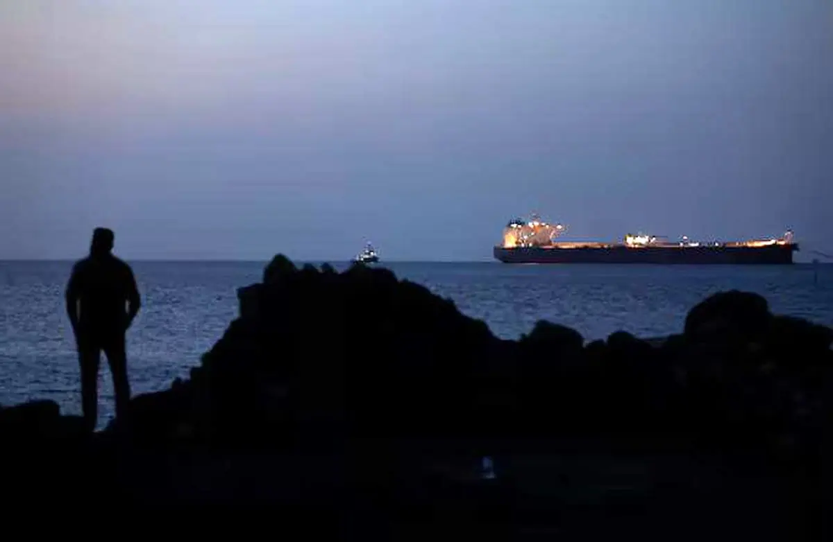  ایران پس از بسته شدن تنگه هرمز «بسیار بیشتر از حد معمول نفت صادر می‌کند»