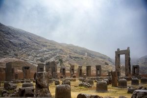 کشف قطعه سنگ جدید در شهر پارسه