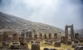 کشف قطعه سنگ جدید در شهر پارسه