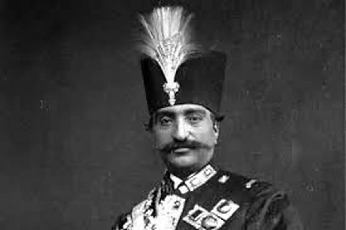 سفر زمان؛ ناصرالدین شاه در حال «پلوخوری» و گوش دادن به صحبت‌های درباریان