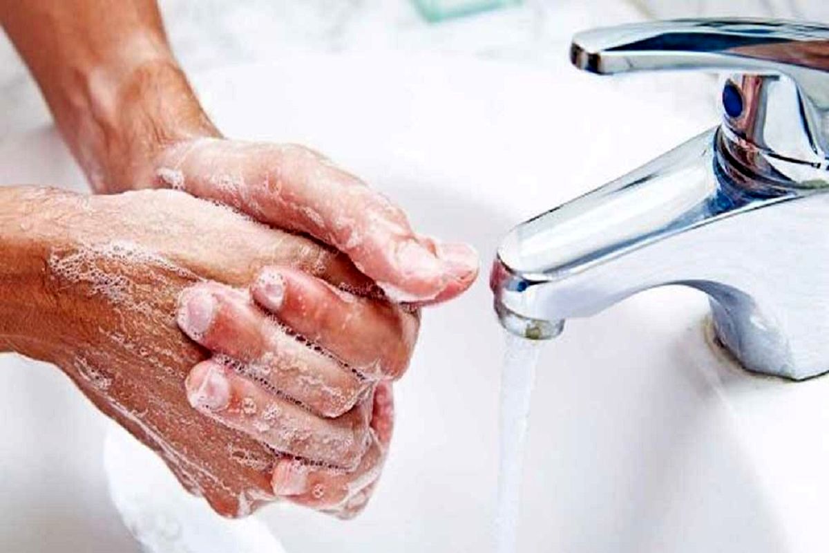 شستن دست‌ها با آب خالی فایده‌ای دارد؟