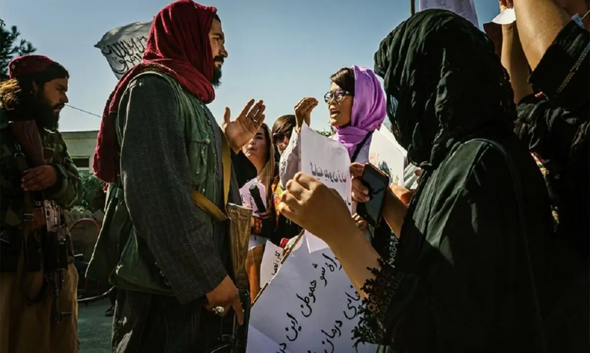 ممنوعیت کتاب‌های زنان و ۱۸ رشته دانشگاهی در افغانستان توسط طالبان