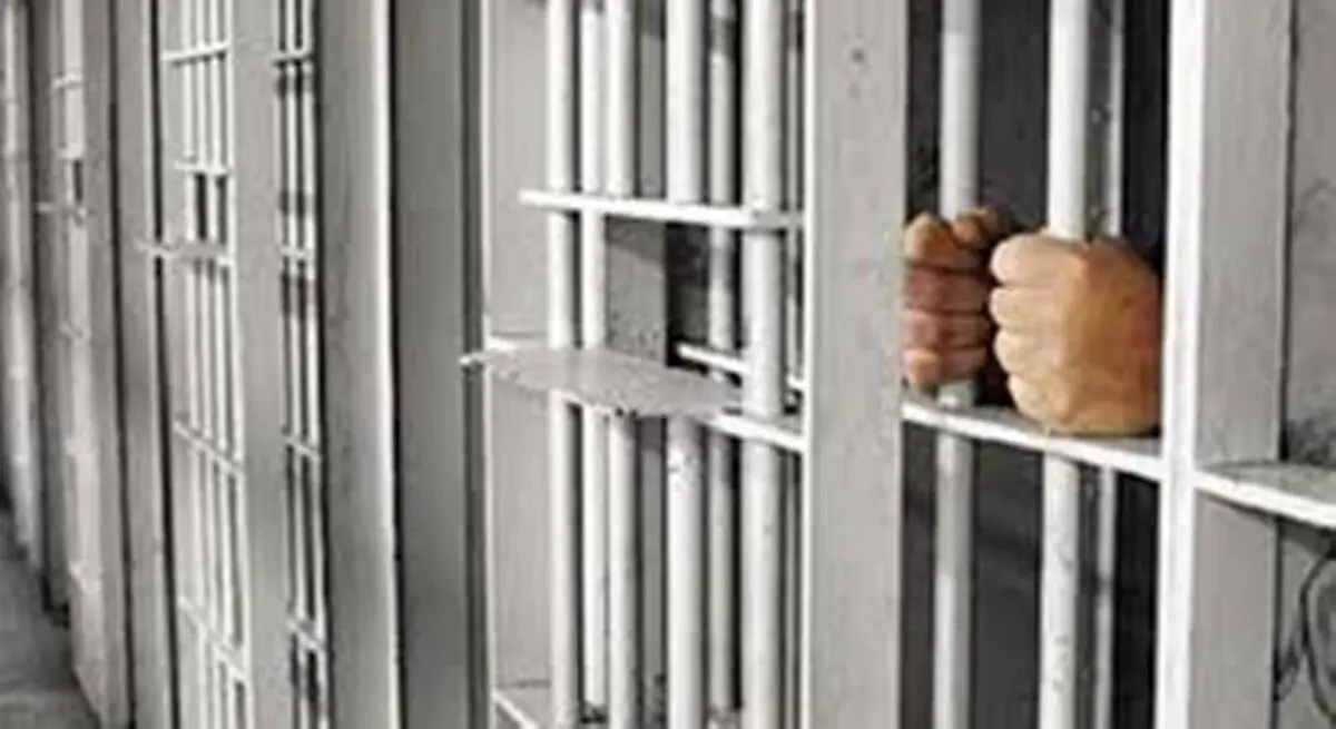 آزادی یک زندانی پس از 20 سال در میناب
