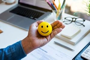 چگونه در اوج گرفتاری سلامت روان مان را دریابیم؟