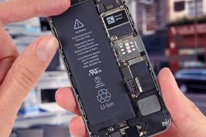 باتری موبایل‌ها دوباره قابل تعویض می‌شود؟