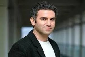 پاسخ منفی هوتن شکیبا به ازدواج در سالن نمایش/ ویدئو