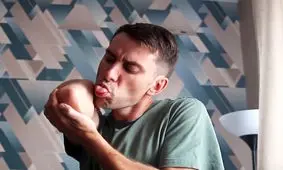 کارهای عجیبی که شما را منحصر به فرد می کند!/ عکس