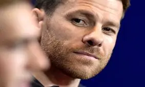 اسطوره فوتبال اسپانیا سرمربی سردار آزمون شد