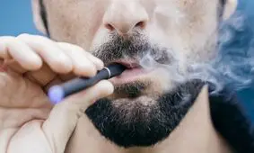 سیگارهای الکتریکی بدون نیکوتین هم به بافت ریه لطمه می‌زنند

