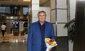 لوپز برای مذاکره با استقلال وارد تهران شد

