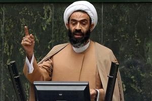 درخواست نماینده تندرو مجلس برای «محاکمه و زندان» روحانی