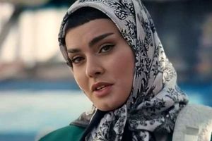 گریم سنگین دنیا فتحی بازیگر سریال ناریا