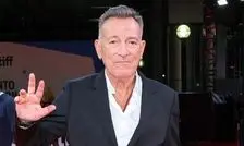 همزمان با ناکامی در مذاکرات با ایران ترامپ به ابرستاره موسیقی تاخت