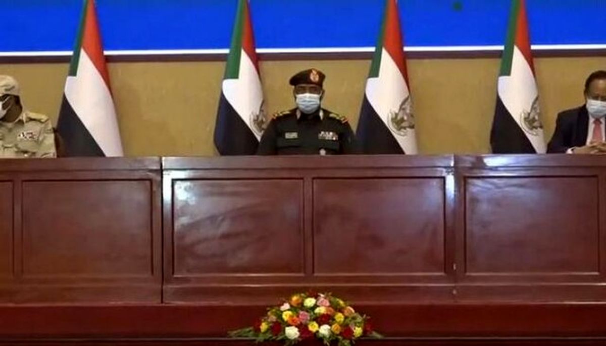 نخست‌وزیر و فرمانده ارتش سودان توافقنامه سیاسی امضا کردند