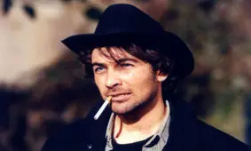 آقای پیروزفر! شما خوشگلی اما این کافی نیست