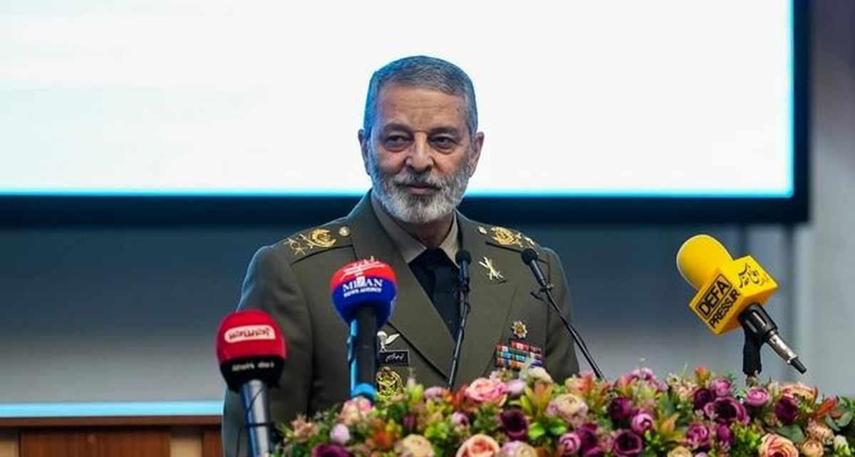 بیانیه گام دوم انقلاب مسیر تشکیل تمدن نوین اسلامی را روشن میکند/ فرصتهای موجود بیشتر از تهدیدات است