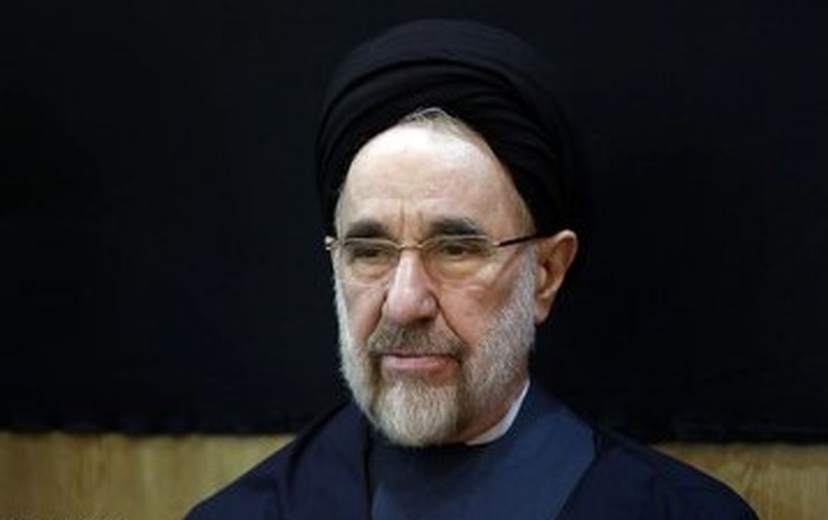 گفتوگوی سیدمحمد خاتمی و محسن هاشمی در یک مراسم