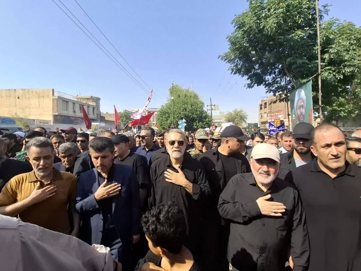 دزفول ایستاده بدرقه کرد؛ تشییع باشکوه سپهبد شهید رشید و فرزندش در قلب خوزستان